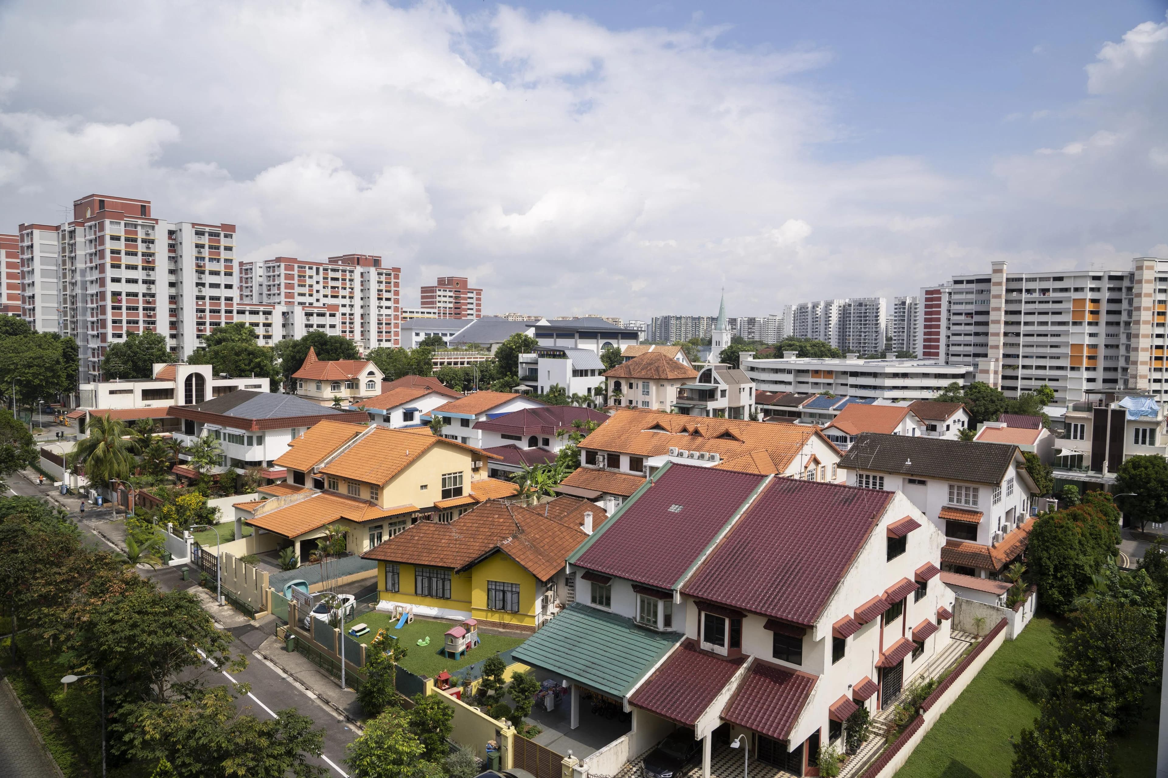 Rate Bottom Expected Q2 2026: Is Now the Best Time to Refinance Your Home Loan?